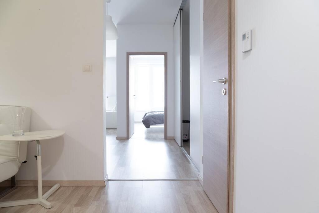Great Tourist And Business Apartment Братислава Екстериор снимка
